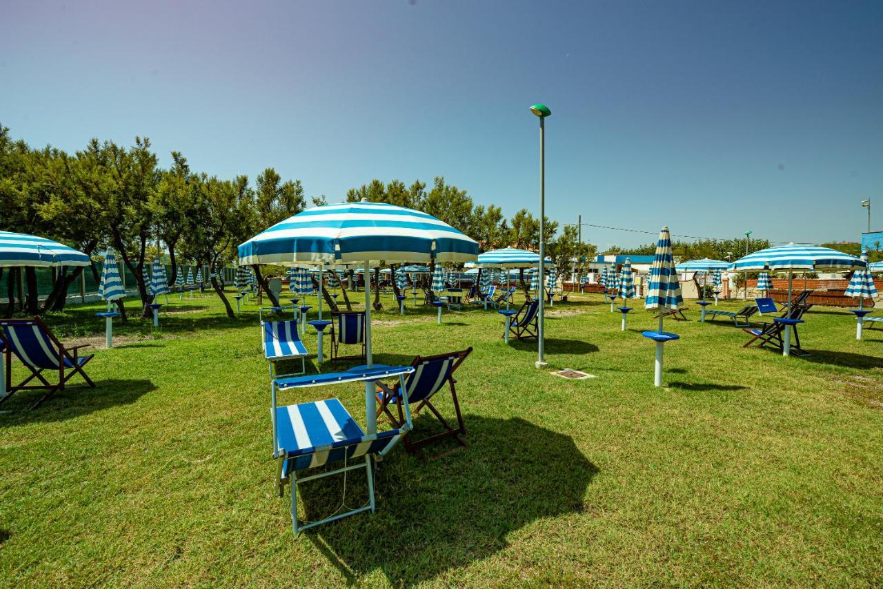 Club Del Sole Roseto Degli Abruzzi Easy Camping Village Dış mekan fotoğraf
