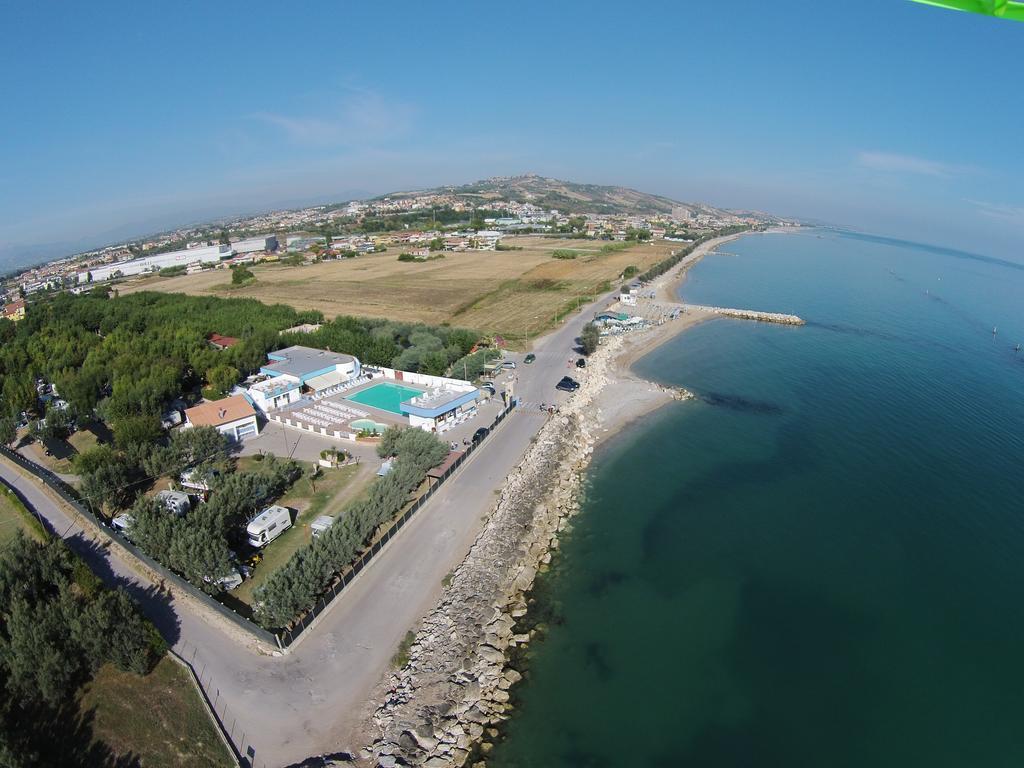 Club Del Sole Roseto Degli Abruzzi Easy Camping Village Dış mekan fotoğraf